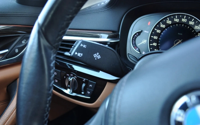 BMW Seria 5 cena 111500 przebieg: 157716, rok produkcji 2017 z Obrzycko małe 407